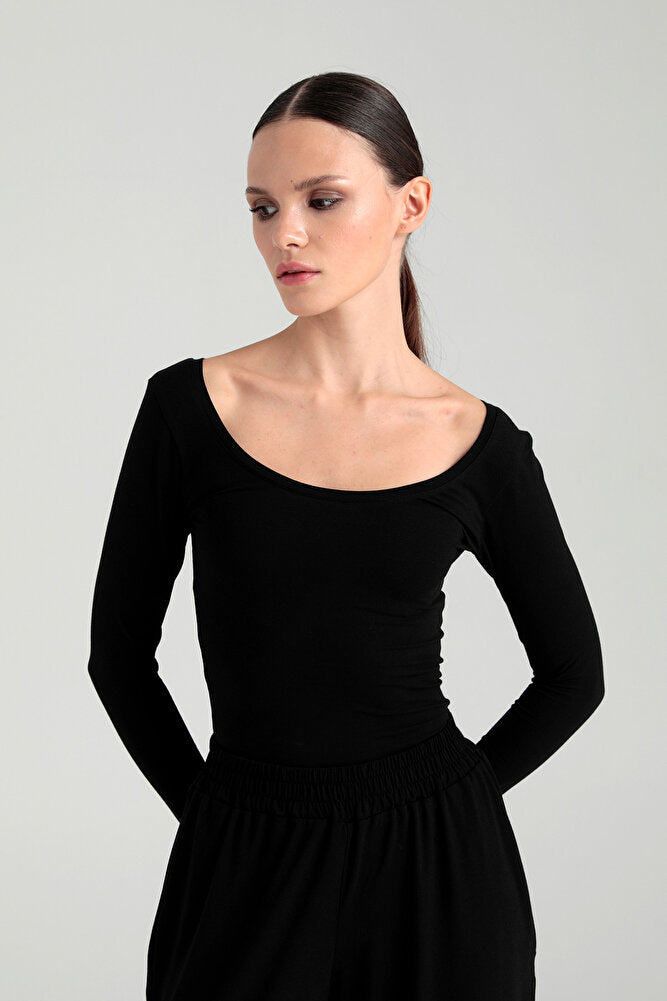 Ultra Soft Oval Yaka Bluz Siyah