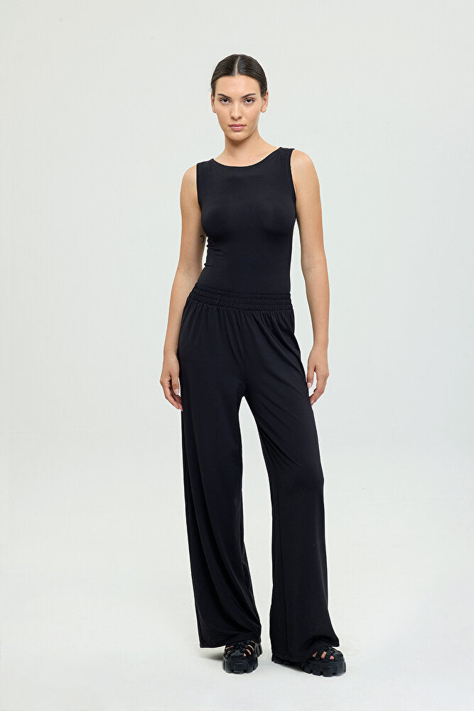 Soft Touch Düz Kesim Bol Pantolon Siyah