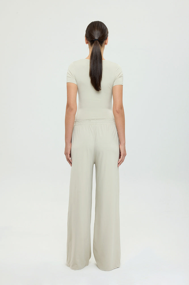 Soft Touch Düz Kesim Bol Pantolon Bej