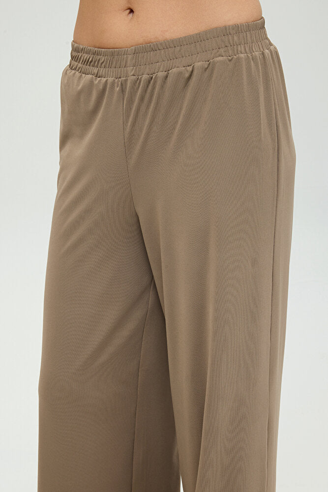 Soft Touch Düz Kesim Bol Pantolon Vizon