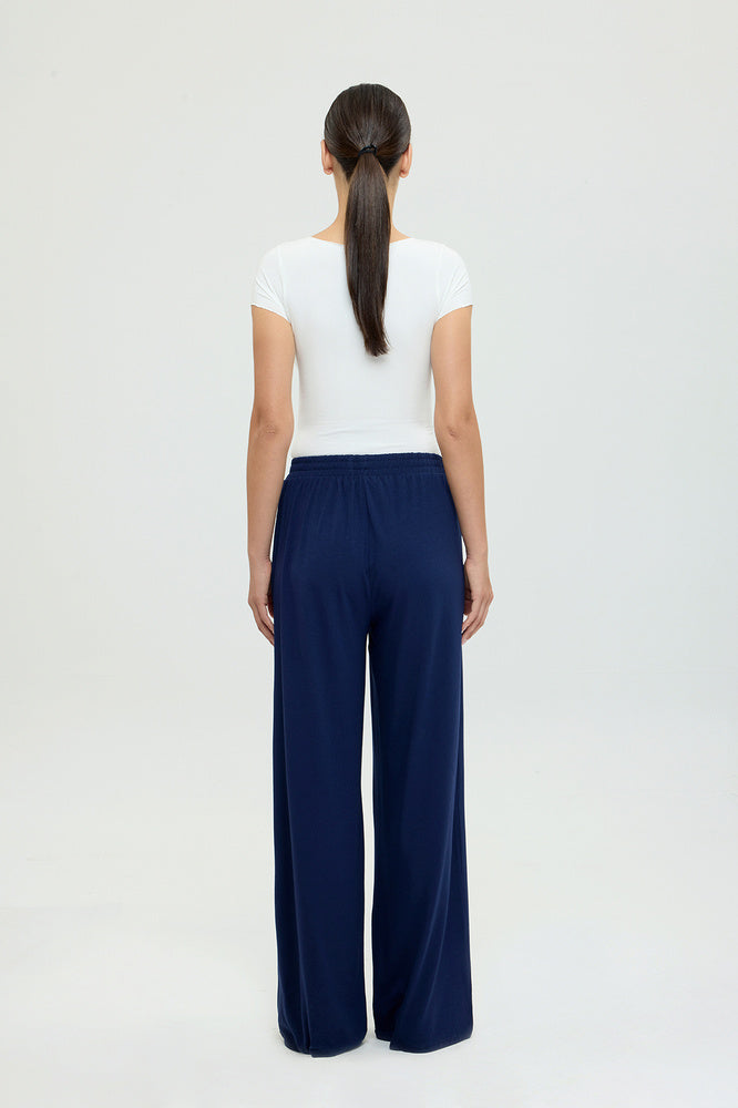 Ultra Soft Düz Kesim Bol Pantolon Lacivert