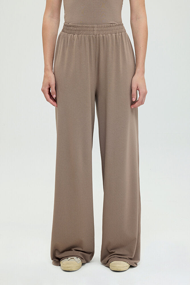 Ultra Soft Düz Kesim Bol Pantolon Vizon