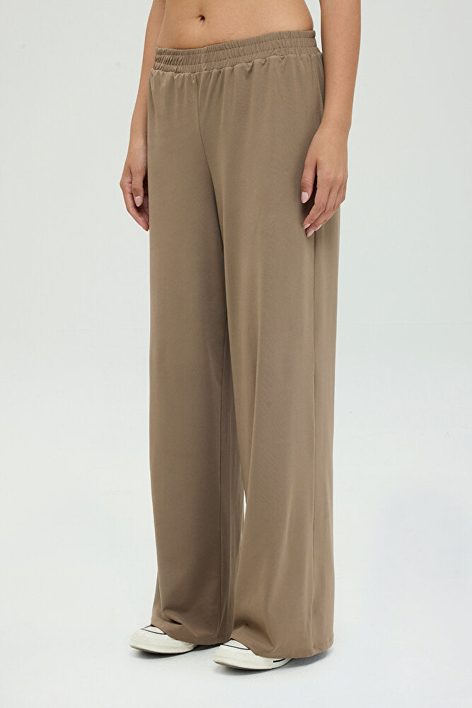 Soft Touch Düz Kesim Bol Pantolon Vizon