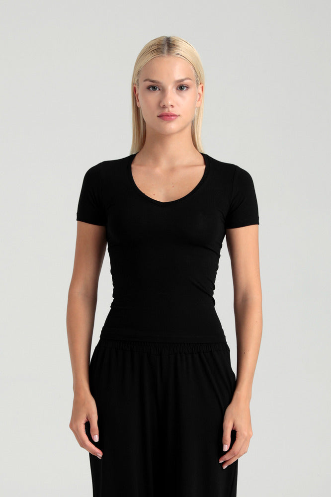 Ultra Soft V Yaka Kısa Kol Bluz Siyah