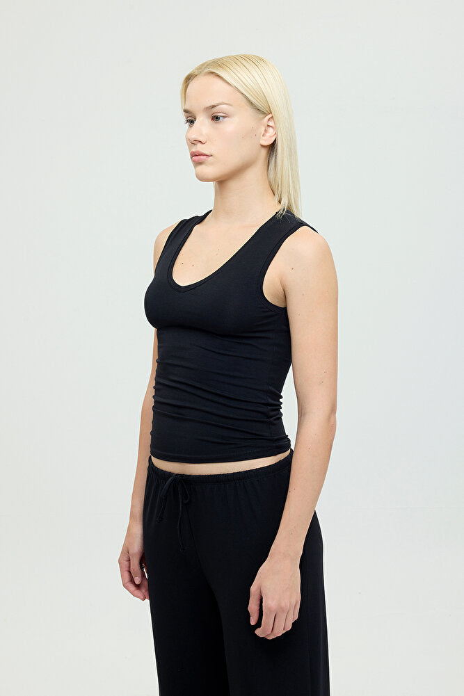 Ultra Soft V Yaka Kolsuz Bluz Siyah