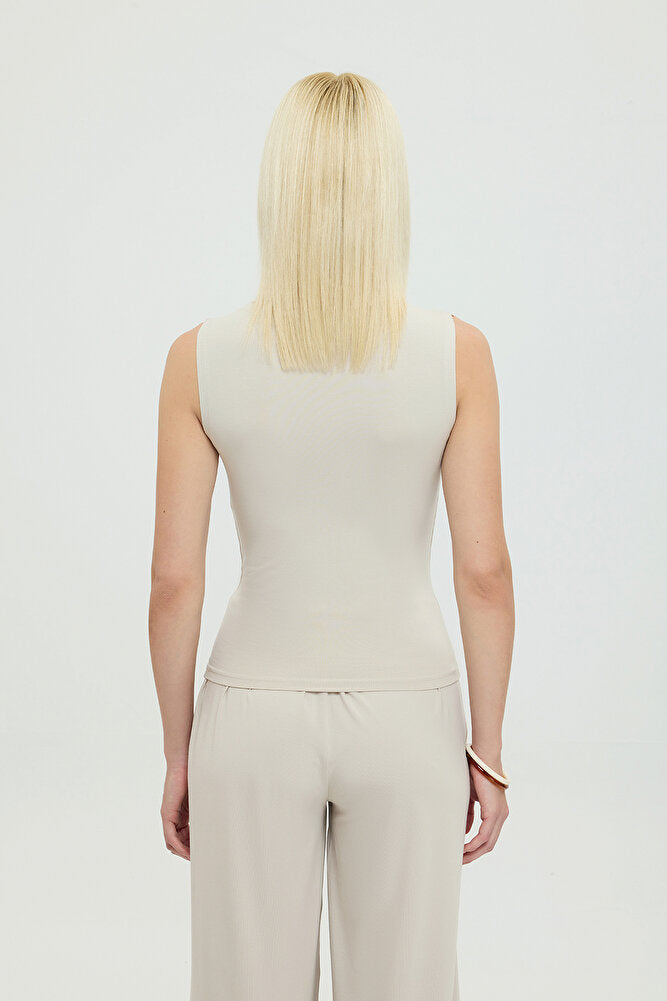 Ultra Soft Kayık Yaka Kolsuz Bluz Bej