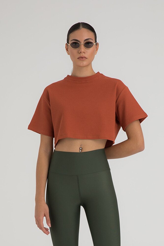 Dokulu Kısa Kollu Crop T-shirt Kiremit