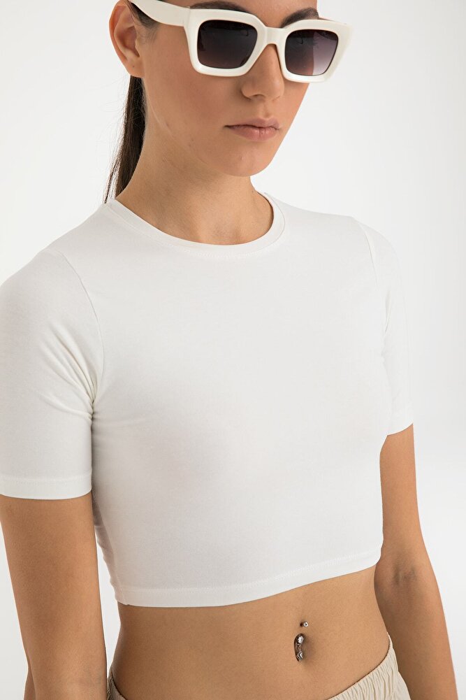 Cotton Yuvarlak Yaka Kısa Kol Crop Top Ekru