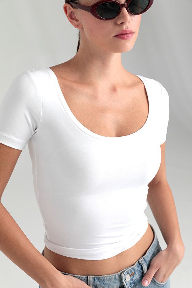 Soft Touch Oval Yaka Kısa Kol Bluz Beyaz