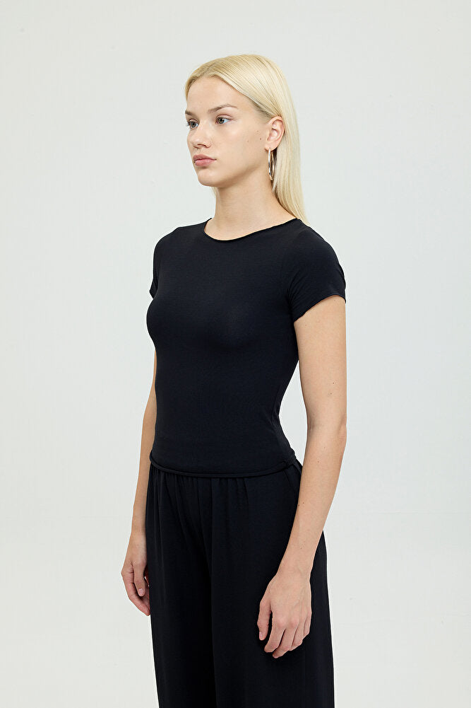 Ultra Soft Kayık Yaka Kısa Kol Bluz Siyah