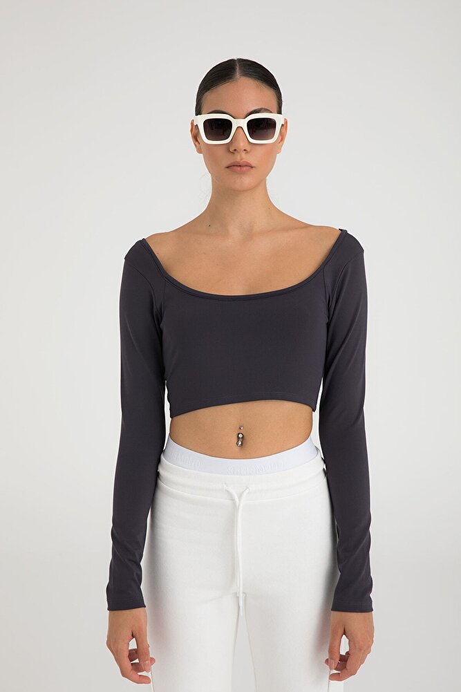 Soft Touch Oval Yaka Kısa Bluz Füme