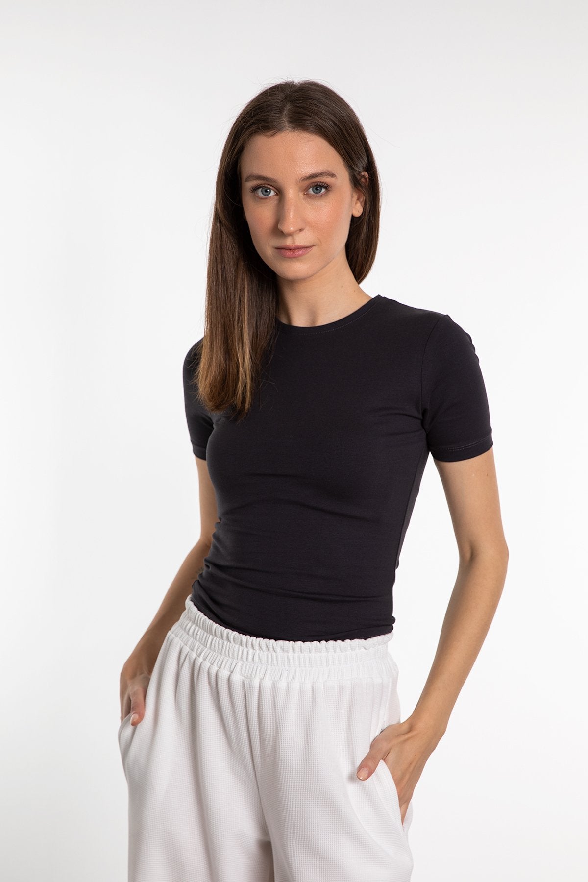 Cotton Yuvarlak Yaka Kısa Kol Bluz Füme