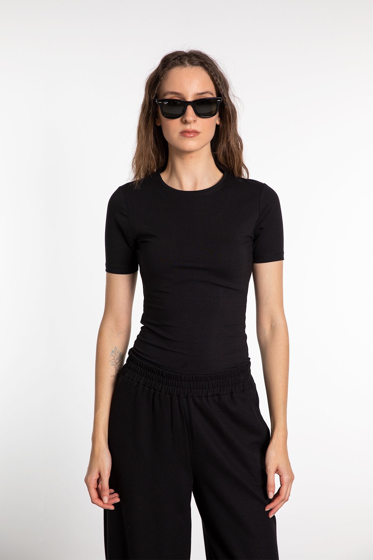 Cotton Yuvarlak Yaka Kısa Kol Bluz Siyah