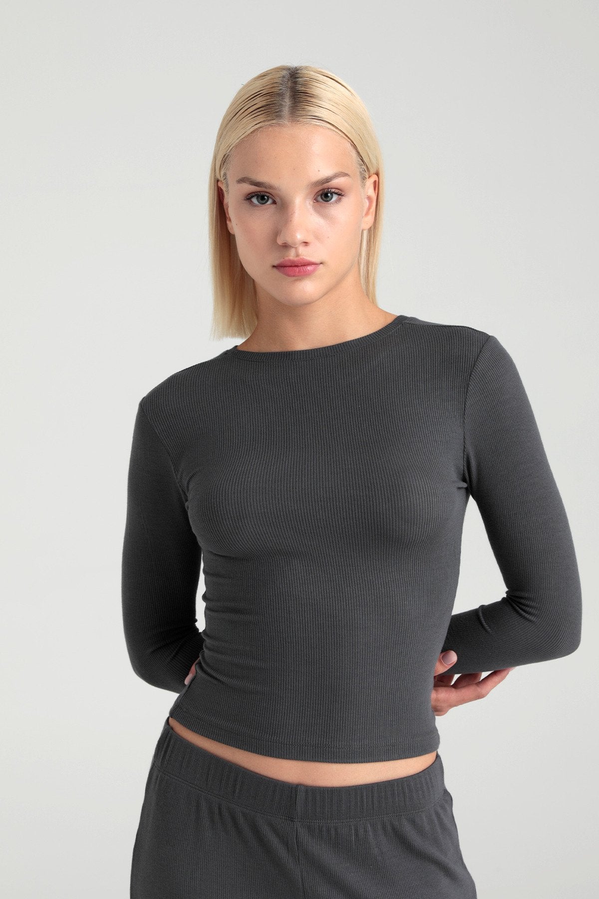 Soft Rib Yuvarlak Yaka Bluz Füme