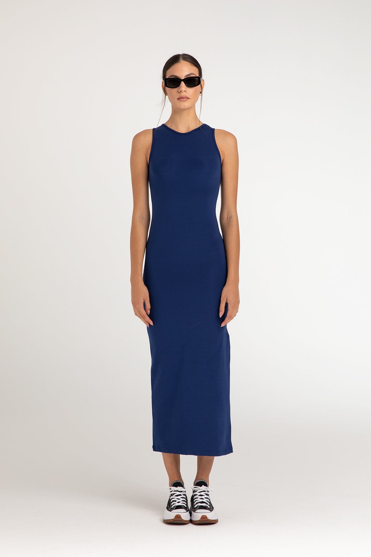 Soft Touch Yırtmaç Detaylı Kolsuz Elbise Lacivert